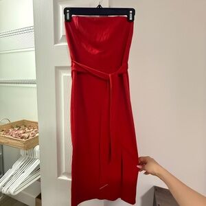 NWT Slate Red Strapless Belted Midi Dress with a front slit, Size XS, Australia
